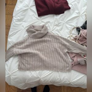 NWOT forever 21 blush cropped turtleneck sweater